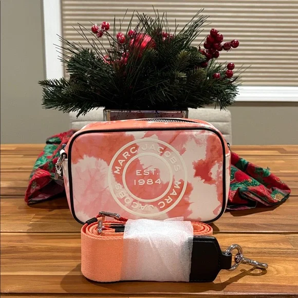 Marc Jacobs The Tie-Dye Canvas Camera Crossbody Bag - Picture 2 of 9